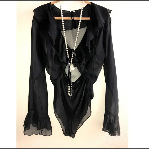 Sheer Sexy Top & Bottoms. - Picture 4 of 5